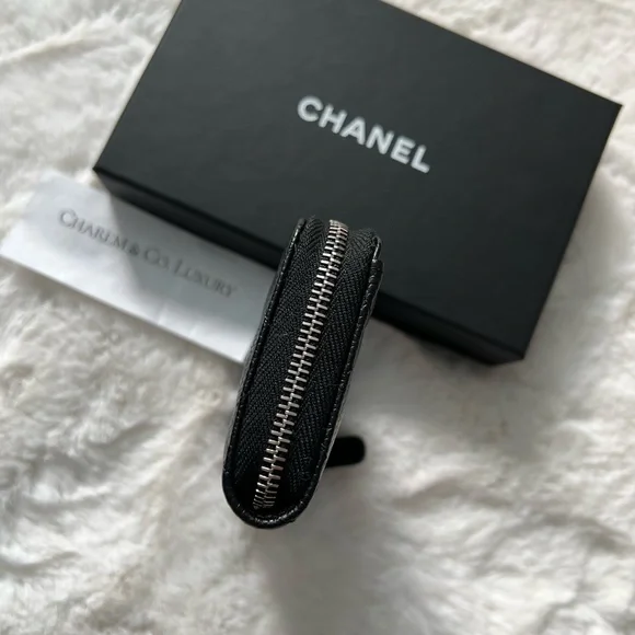 NEW🖤REV Chanel Classic Black Zipped Caviar Card Holder Wallet silver hardware. - Picture 6 of 7